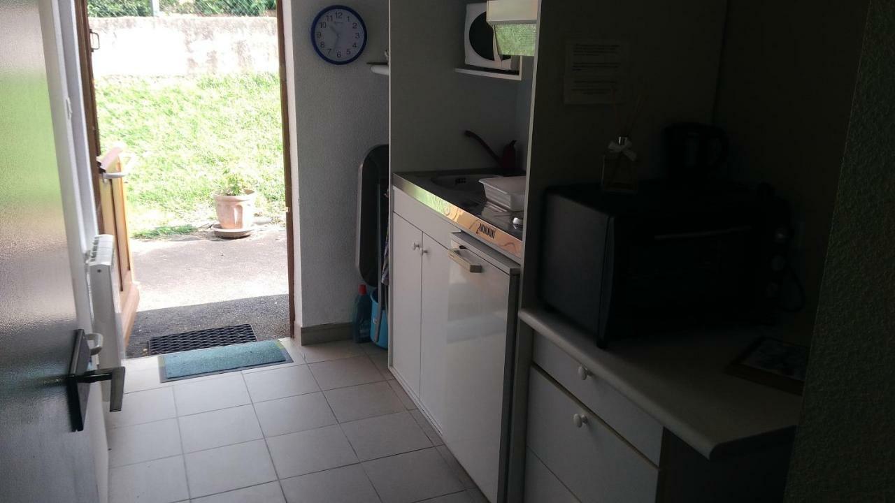Grande Maison Sur 2000 M2 De Terrain Avec Un Studio Amenage Pour 2 Personnes2 ซาลีส์-เดอ-เบอาร์น ภายนอก รูปภาพ
